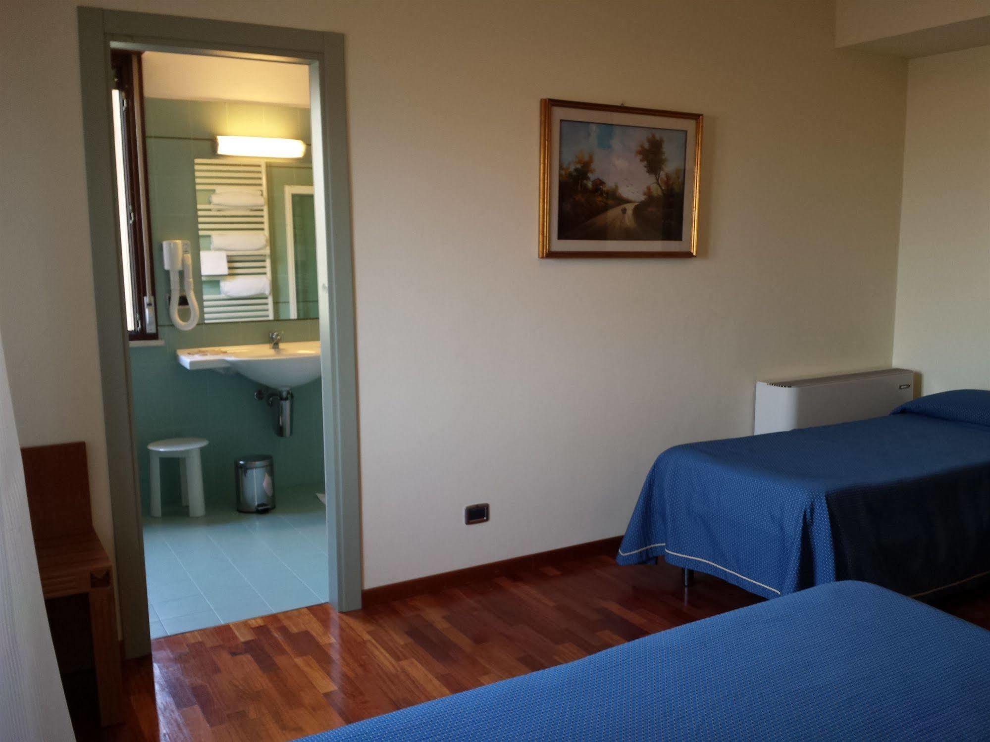 Hotel Il Castellaccio Piccione Exteriör bild