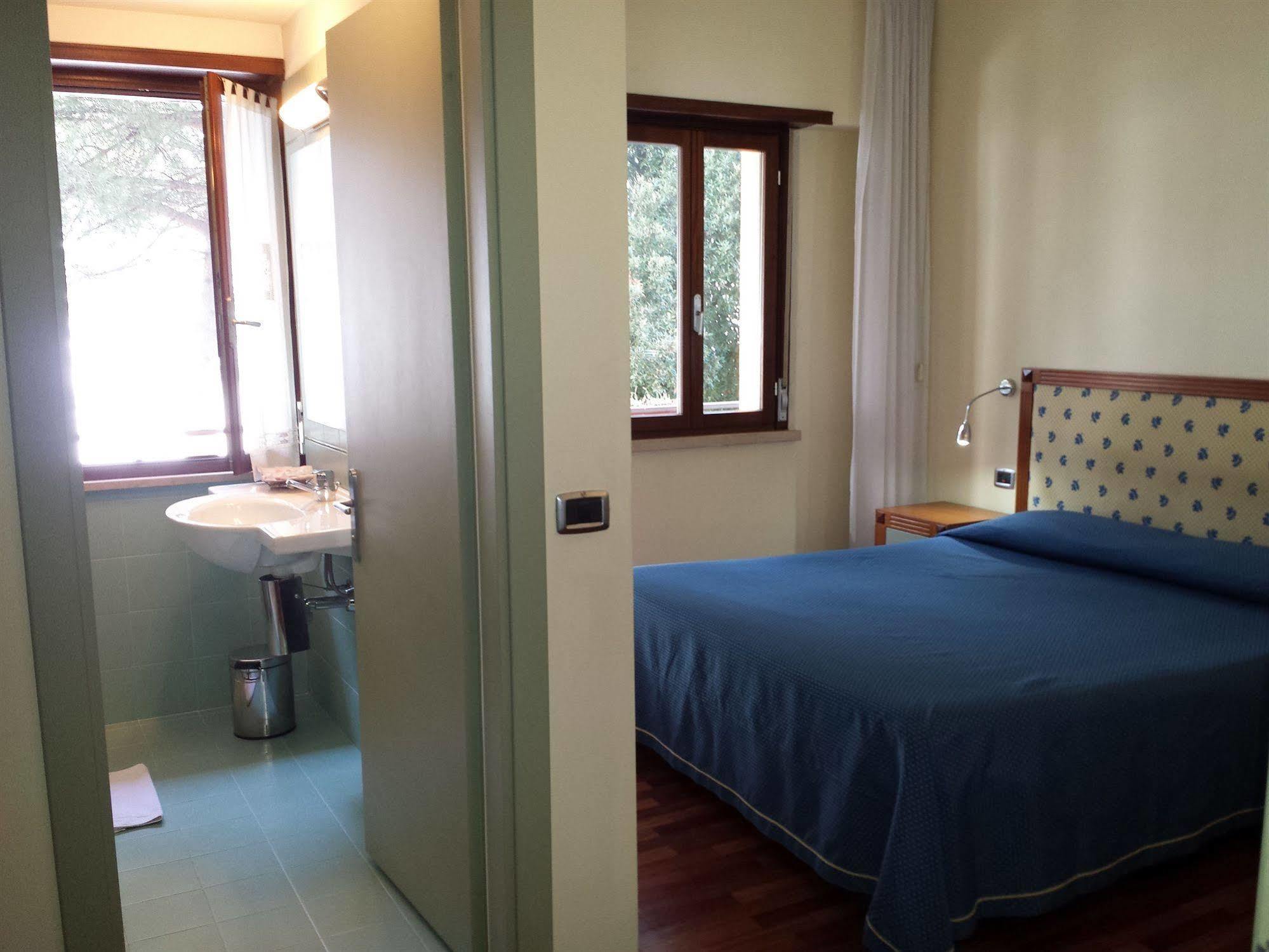Hotel Il Castellaccio Piccione Exteriör bild