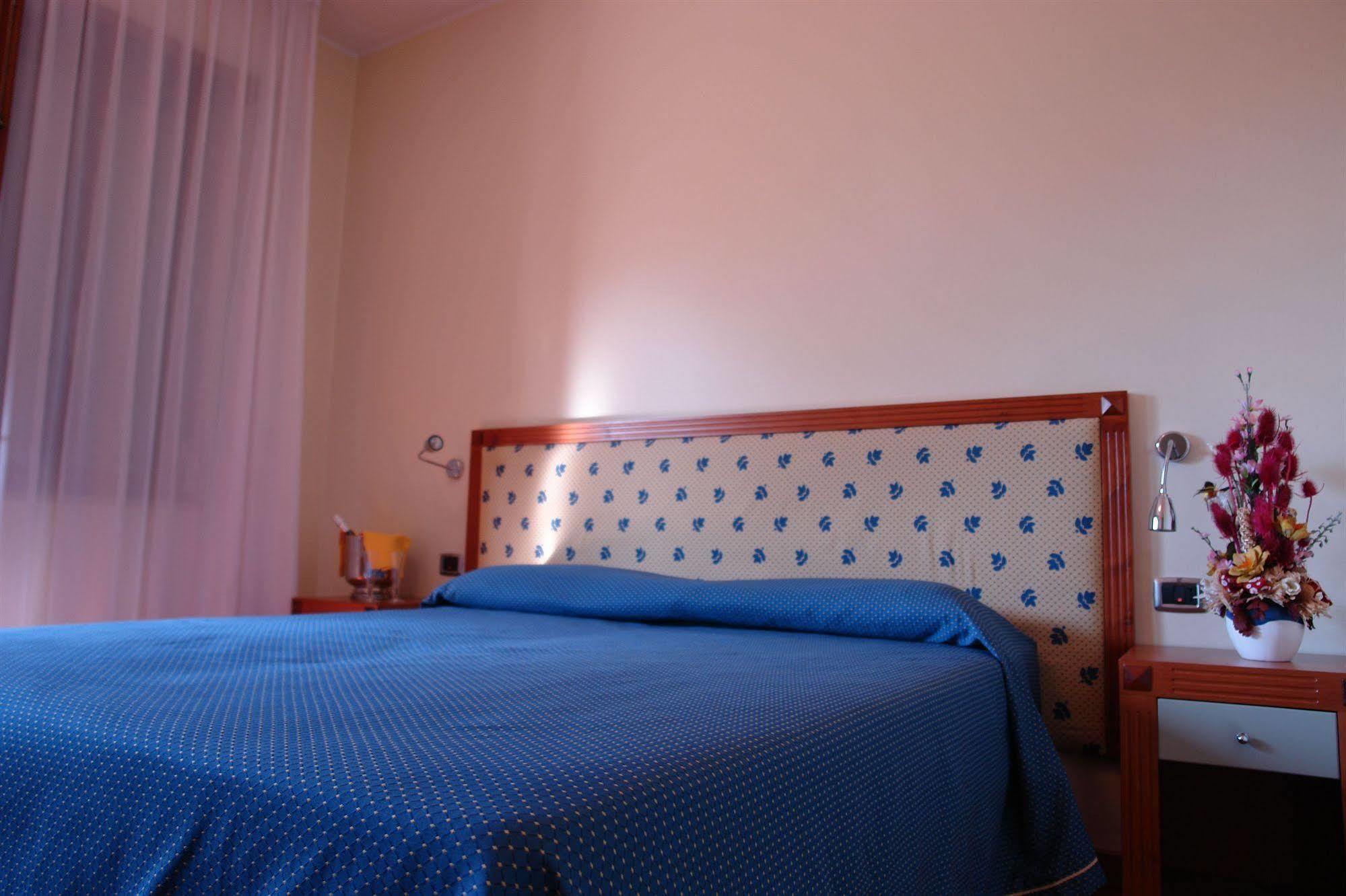 Hotel Il Castellaccio Piccione Exteriör bild