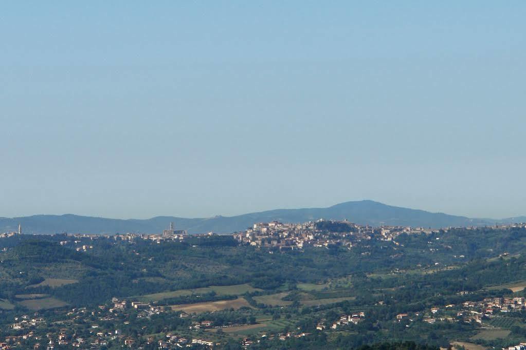 Hotel Il Castellaccio Piccione Exteriör bild